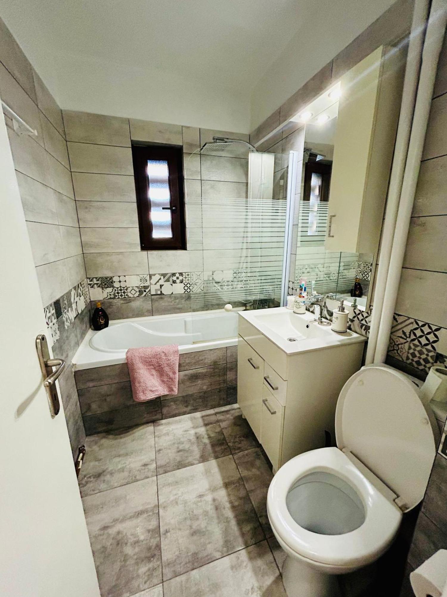 Snug Apartament Iasi Exterior photo